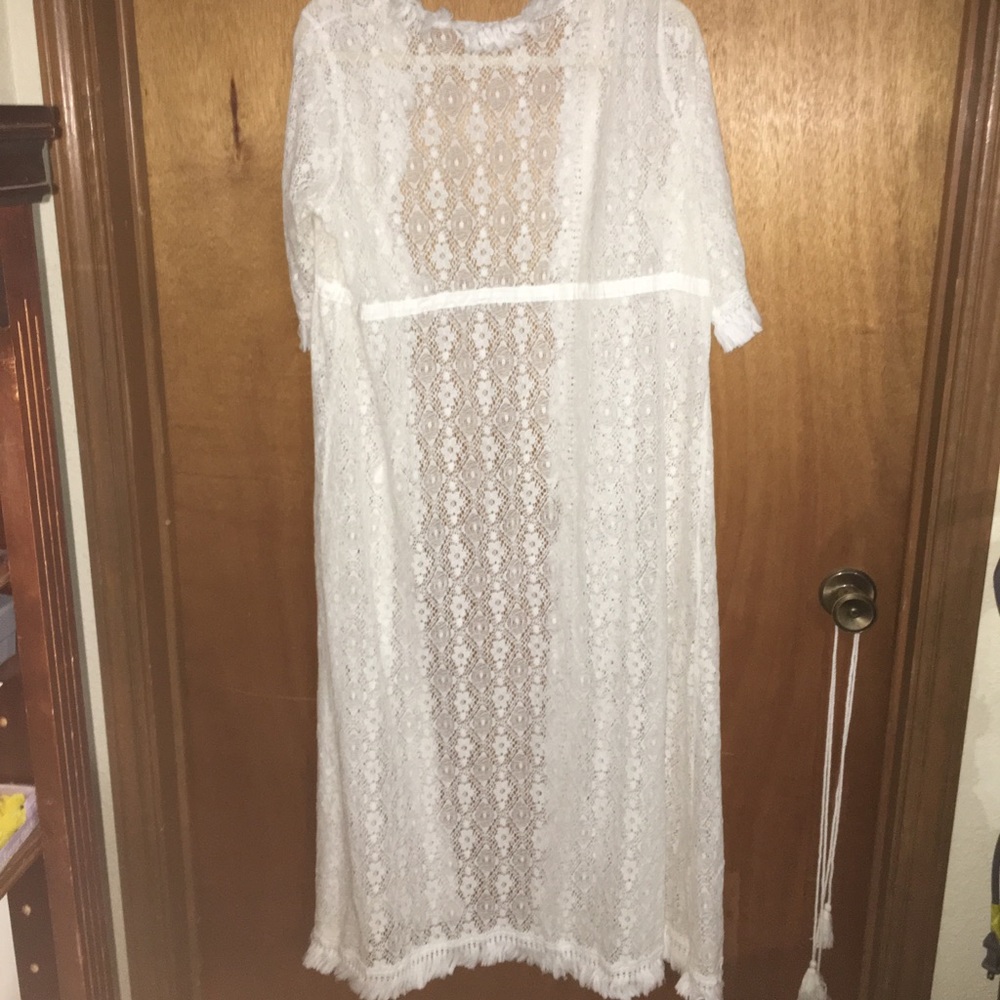 Lovely lace kimono/ coverup